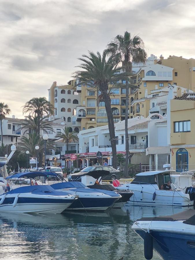 Charming 2 Bed Apartment Next To Cabopino Beach, Spain Марбелья Экстерьер фото